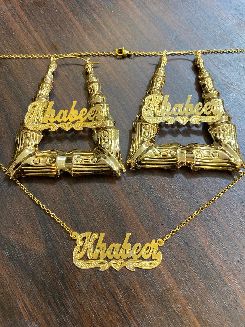 personalized bamboo 3 inch doorknuckles earrings name necklace set