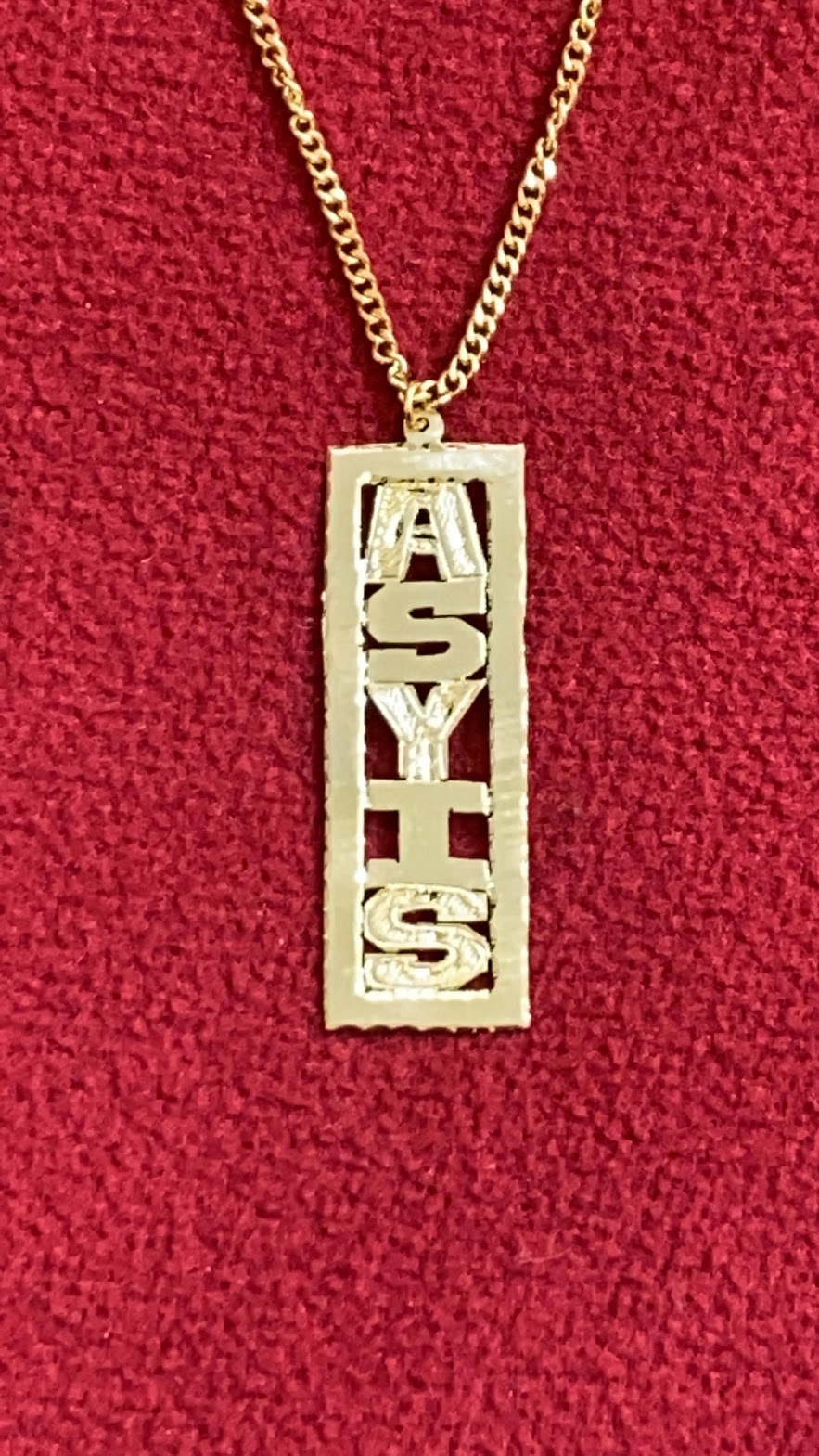 vertical name necklace
