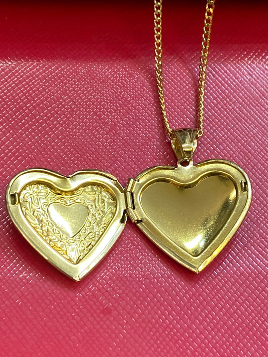 Womens Locket Necklaces Heart Pendant Gold Plated Stainless Steel free Chain New