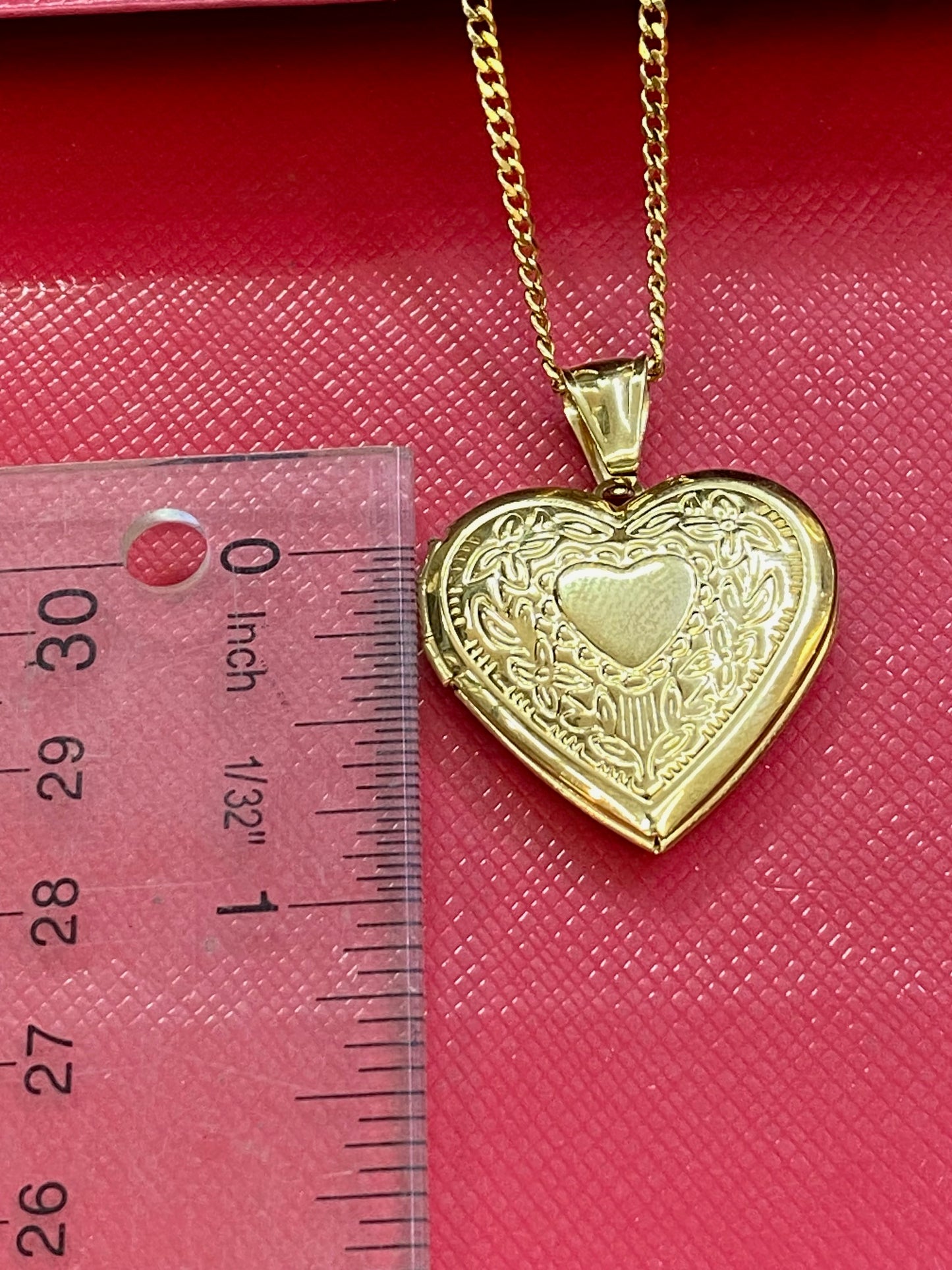 Womens Locket Necklaces Heart Pendant Gold Plated Stainless Steel free Chain New